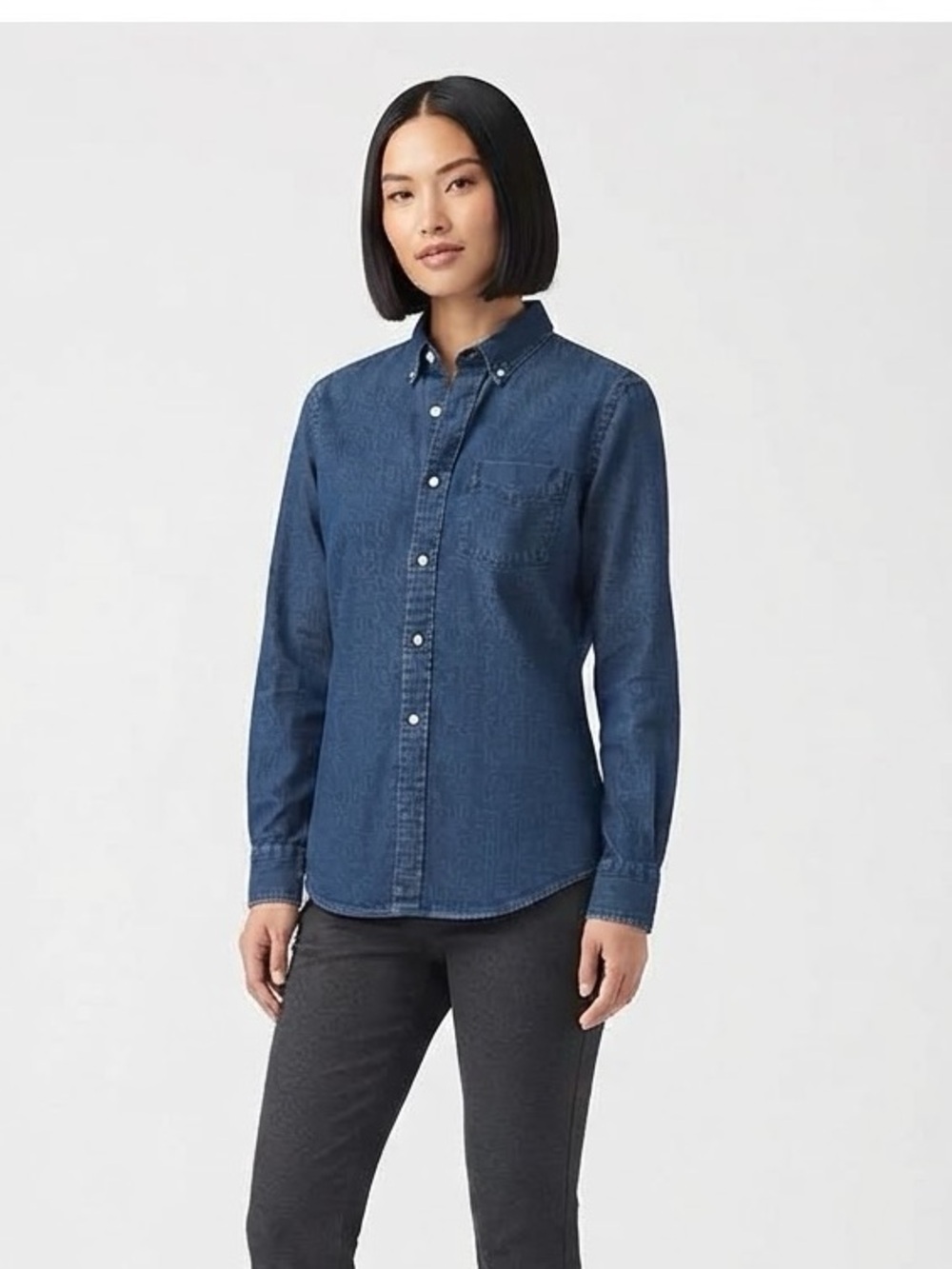 Club Monaco womenโs Denim Linen Button Down Shirt, Size XS, Ptp 18